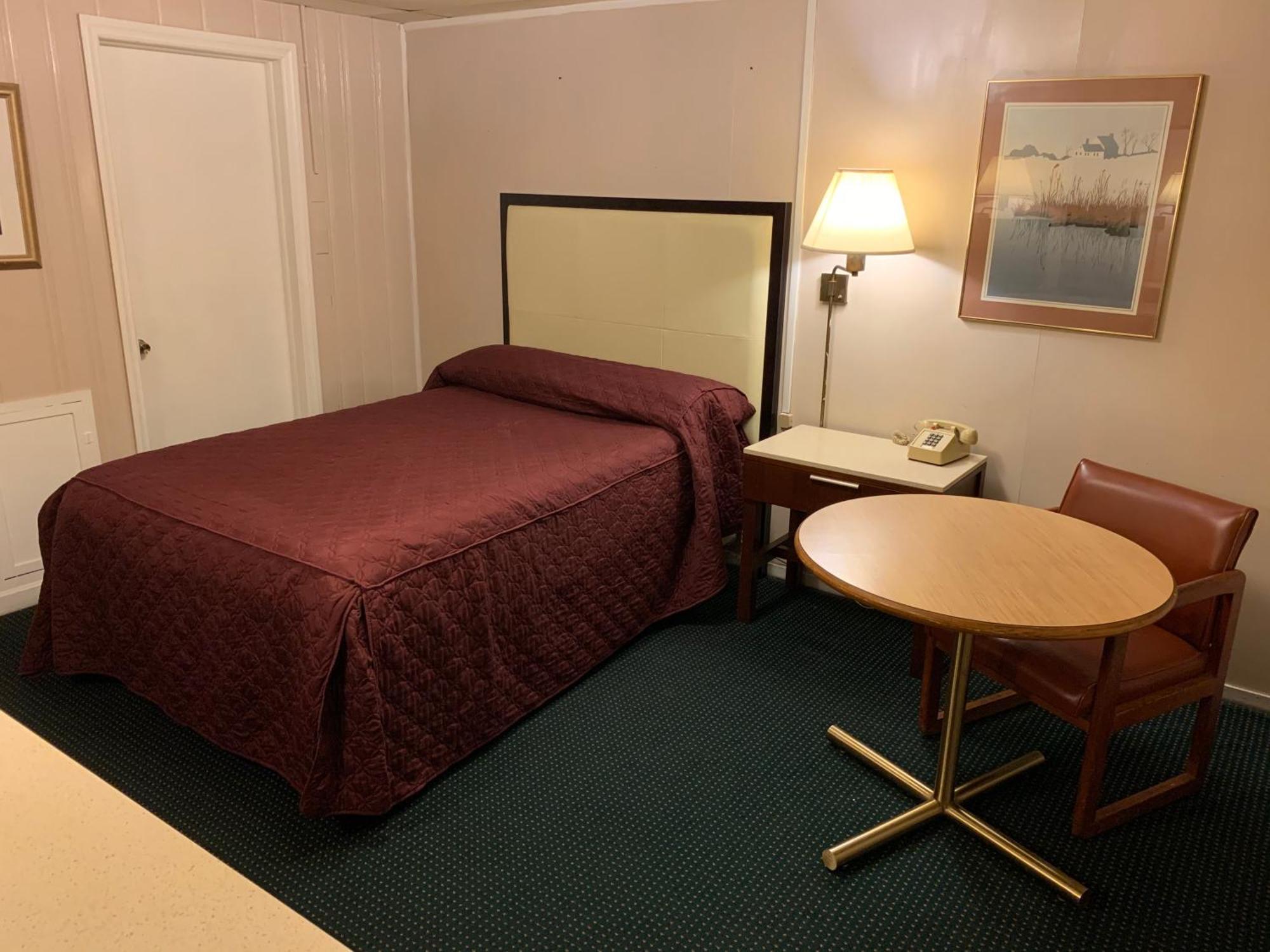 St. Mary'S Motel Saint Marys Exterior photo